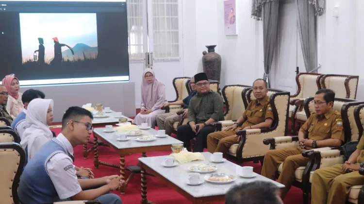 Tiga Siswa SMAN Cimanggung Wakili Indonesia di Jepang