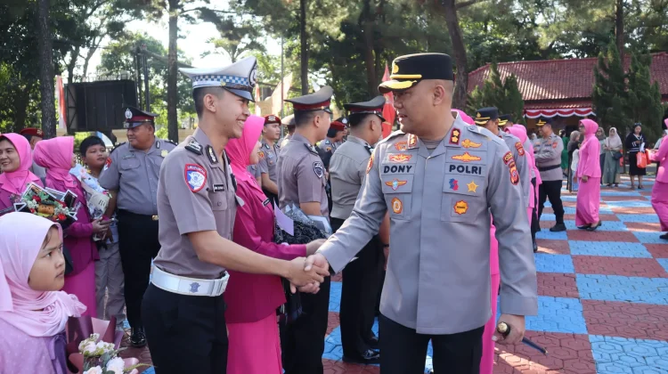 92 Personil Naik Pangkat Ini Kata Kapolres Subang