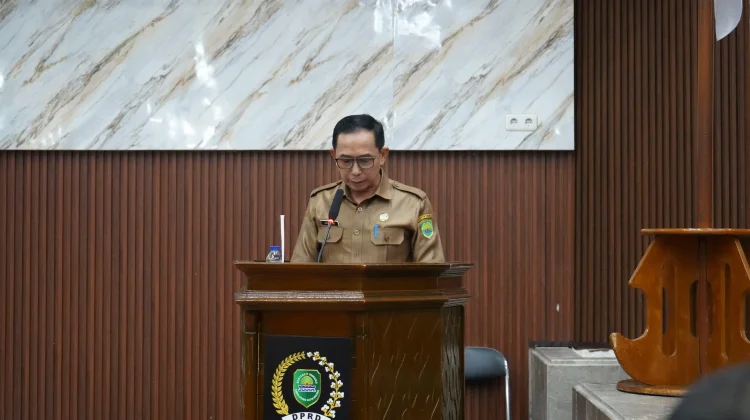 Pemkab Subang Jawab Pandang Fraksi-fraksi dalam Rapat Paripurna DPRD