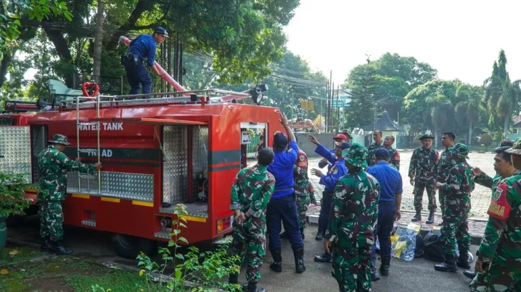 Kodim  Subang Siapkan 1 Unit Damkar, Bantu Masyarakat Krisis Air Bersih