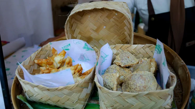 UMKM Kota Bandung Tampilkan Produk Festival Sentra Industri dan All About Tahu