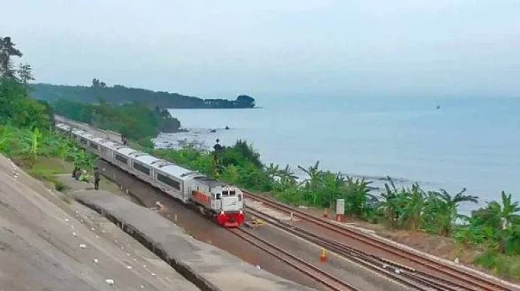 Konektifitas Eknonomi Nasonal, Mobilitas Kereta Terhubung ke Pelabuhan