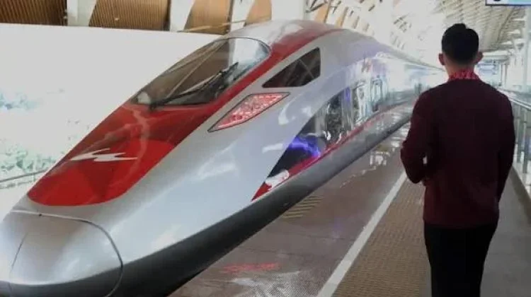 Pariwisata Jabar Bergairah,Kereta Cepat Jadi Magnet WNA