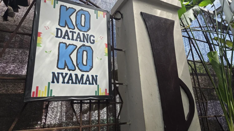 Cafe Rasta Suasana Kota Kembang Nuansa Ketimuran