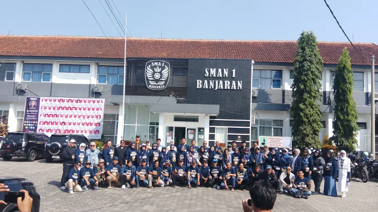 IKA SMAN 1 Banjaran Tebar Benih Ikan Non-invasif