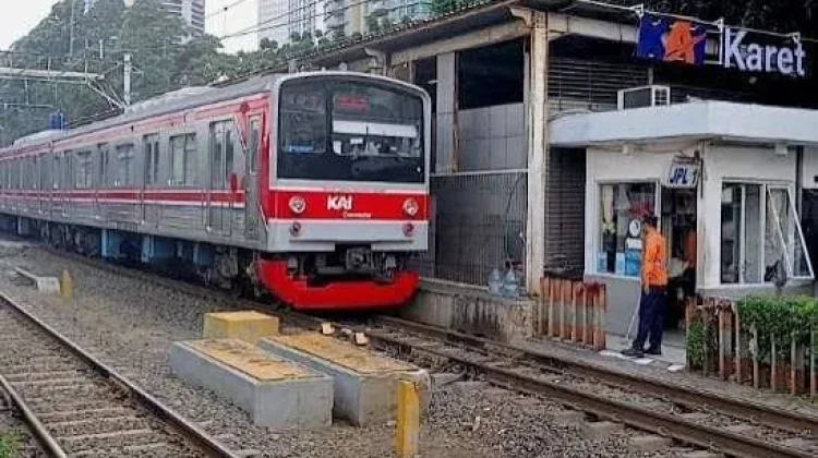 Mobilitas Jutaan Orang Terpantau,Stasiun Kereta Karet-BNI City