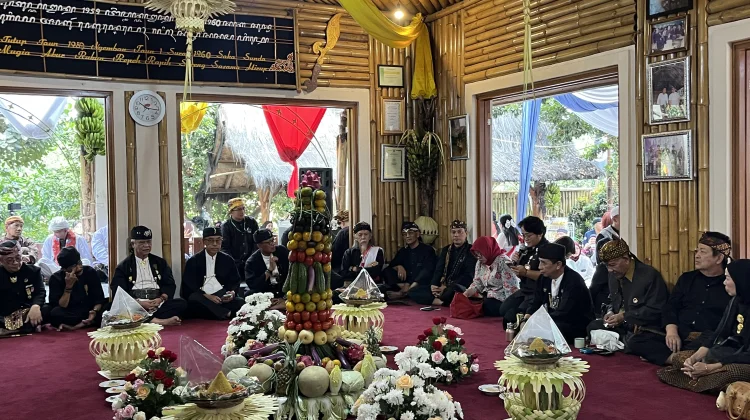 Saka Sunda Kampung Adat Cireundeu Perkuat Identitas Budaya Kota Cimahi
