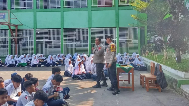 Cegah Kenakalan Remaja, Polisi di Garut Edukasi Siswa Peserta MPLS