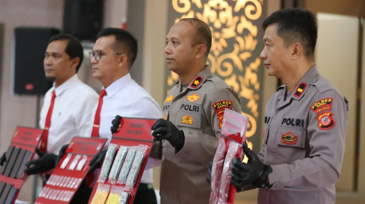 Polisi Amankan 20 Tersangka dan Ratusan Paket  Narkoba Jenis Sabu