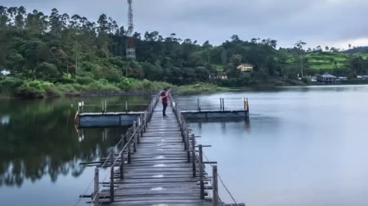Pesona Keindahan dan Legenda Cinta Situ Patenggang
