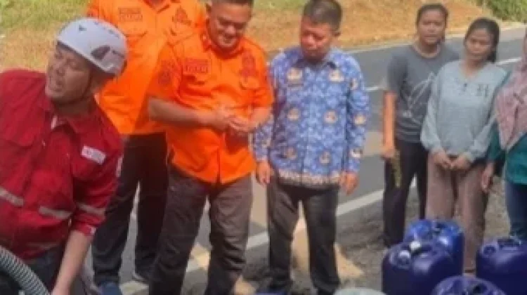 BPBD Cianjur Salurkan Air Bersih di Dua Kecamatan