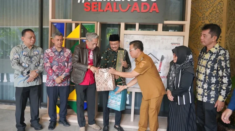 Mensos Apresiasi Langkah Bupati Bandung Wujudkan Sekolah Rakyat