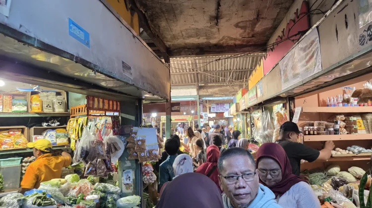 Harga Kepokmas Pasar Cihapit Masih Relatif Stabil