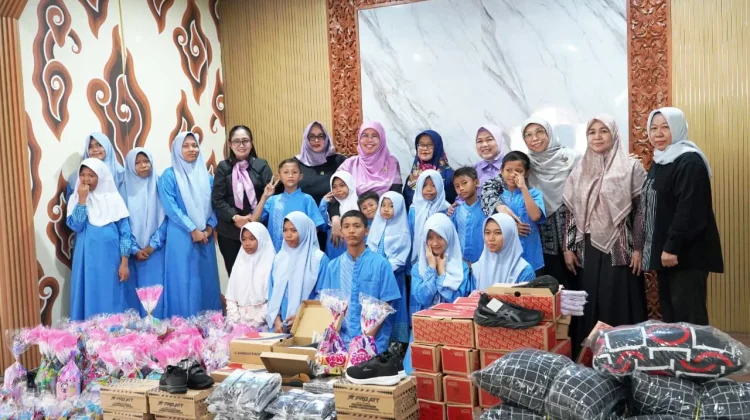 KPP DPRD Jabar Peringati Hari Anak Nasional dengan Bakti Sosial