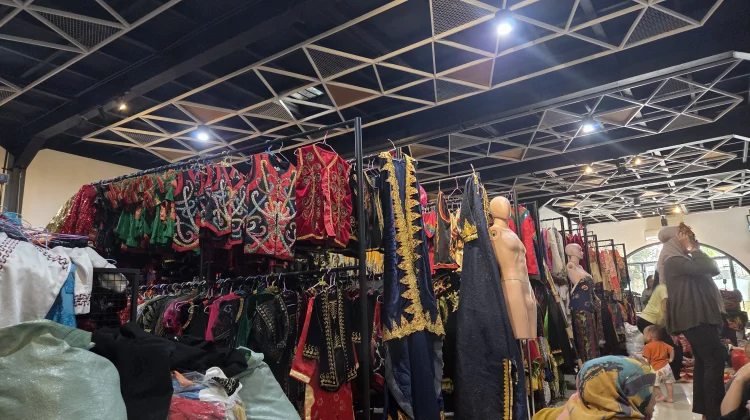 Galeri Evoy Production Perkenalkan Kekayaan Budaya Pakaian Nusantara
