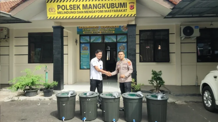 Diky Candra Kirim Kang Sule ke Polsek Mangkubumi Kota Tasikmalaya