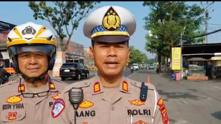Kasatlantas Berikan Keterangan Kecelakaan Tunggal