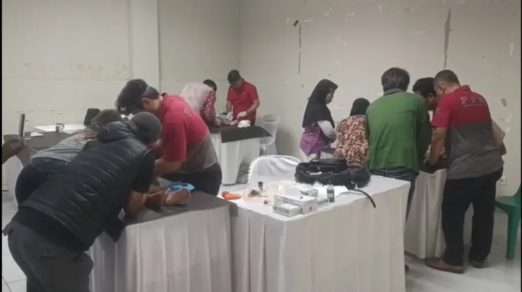 Ratusan Anak Dikhitan Gratis pada Peringatan Hari Anak Nasional di Tasikmalaya