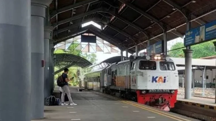 Gambir - Surabaya Gubeng Masih Jadi Destinasi Favorit Kereta