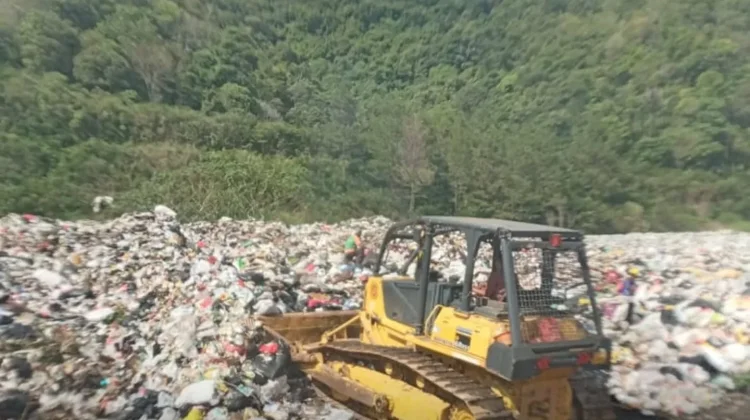 Mulai Agustus 2026, TPAS Cibeureum Hanya Terima Sampah yang Sudah Dipilah