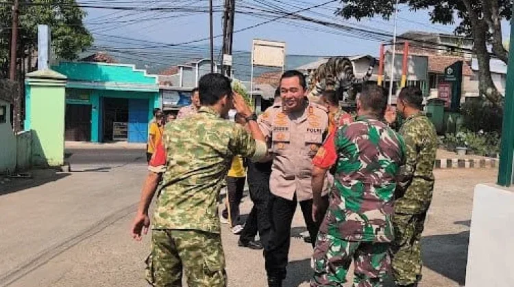 Polsek dan Koramil Cikalongwetan Perkuat Kolaborasi Jaga Kondusivitas Wilayah