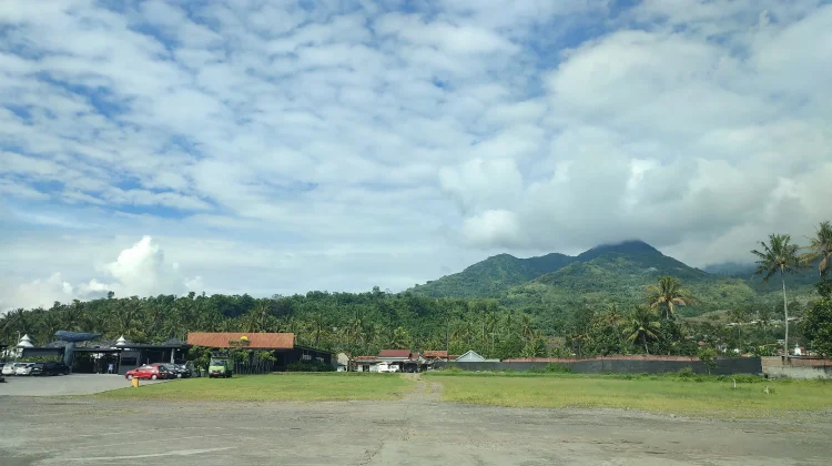 Cuaca Bandung Cerah Mendominasi hingga Malam Hari Ini