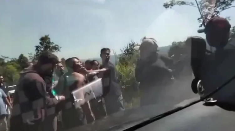 Sopir Pikap di Tasikmalaya Dikeroyok Warga, Diduga Begal ternyata Mabuk Obat Batuk