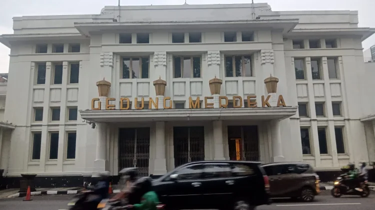 Mengenal Sekilas Gedung Merdeka Bandung