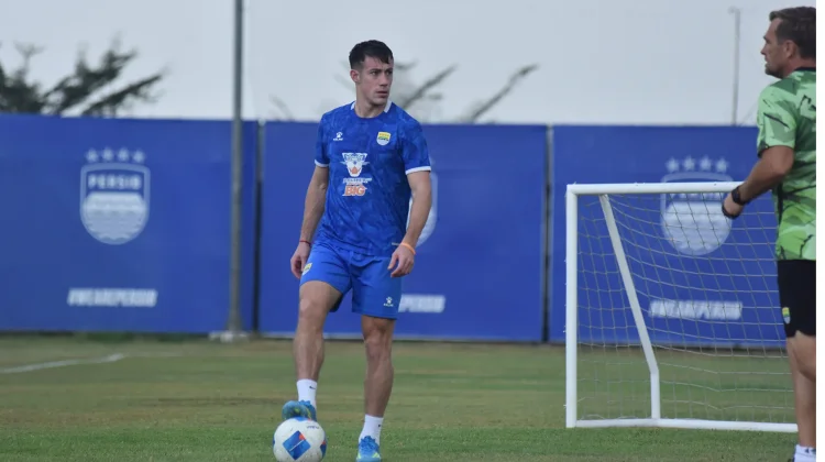 Latihan Perdana Mariano Peralta, Igor Tolic Tak Mau Ambil Risiko