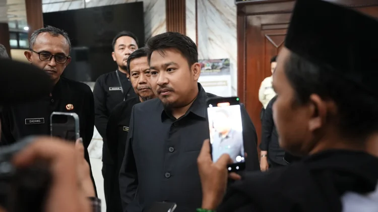 Bupati Reynaldy, Anggaran Petbaikan Ruang Kelas Rusak Masuk Prioritas