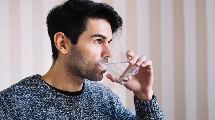Minum Air Putih Cukup Setiap Hari, Menjaga Kesehatan Tubuh
