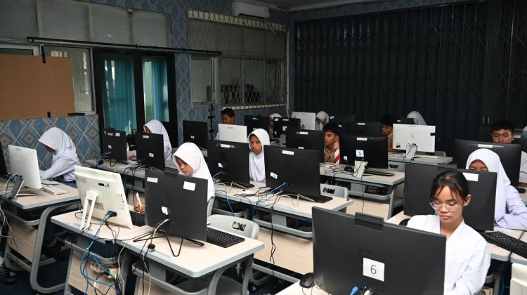 Antusias Calon Murid Warnai Seleksi Sekolah Nasional Terintegrasi