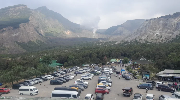 Festival Layangan Internasional Tak Pengaruhi Wisatawan TWA Papandayan