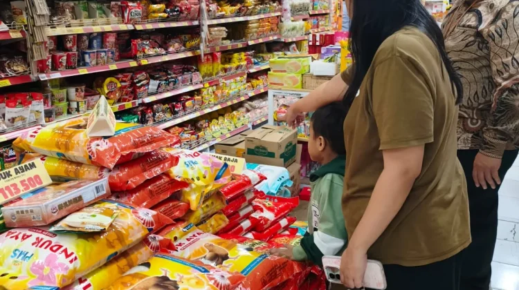 Perum BULOG Jabar Perluas Penjualan Beras Premium di Ritel Modern, Harga Sesuai HET