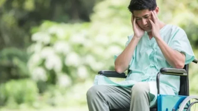 Kenali Bell's Palsy, Jangan Abaikan Gejala Awalnya