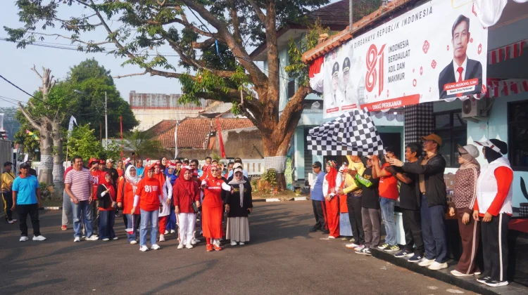 Sekda Subang Buka Jalan Santai HUT RI, Ajak ASN Tingkatkan Kinerja