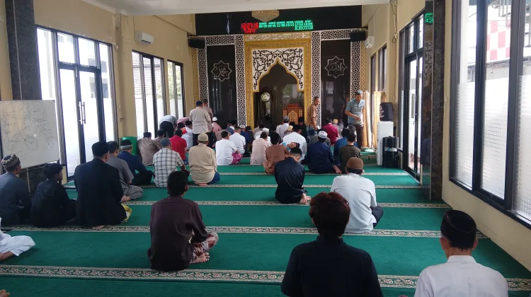 Program Masjid Berdaya, Wadah Umat Berbagi Kebahagiaan Rezeki