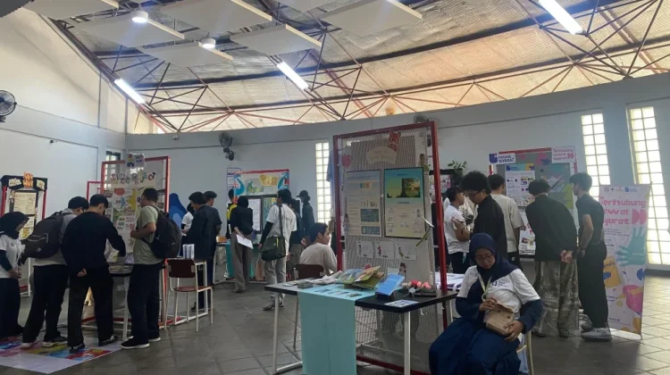 Mahasiswa DKV Itenas Angkat Isu Sosial lewat Pameran Think Feel Do 2026