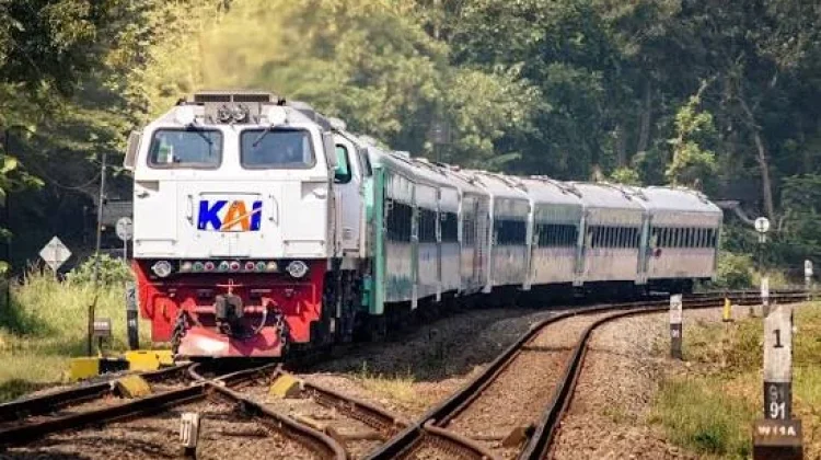 Sistem Keamanan Kereta Api Semakin Baik, Perjalanan Nyaman