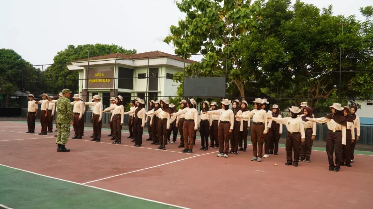 40 Pelajar SMA Sederajat di Subang, Dilatih PBB dan Survival di Makodim 0605/Subang