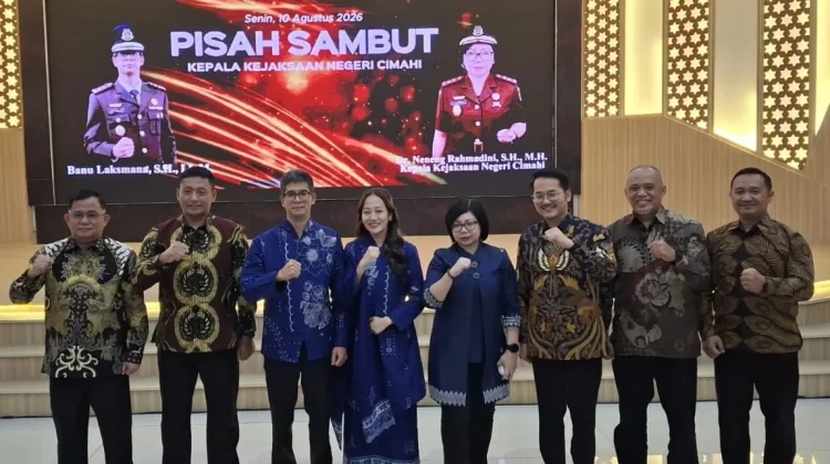 Banu Serahkan Tongkat Kepemimpinan, Neneng Rahmadini Pimpin Kejari Kota Cimahi