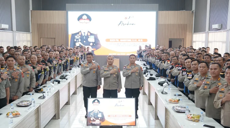 Bhabinkamtibmas Didorong Makin Dekat dengan Warga, Jadi Tempat Aduan Warga