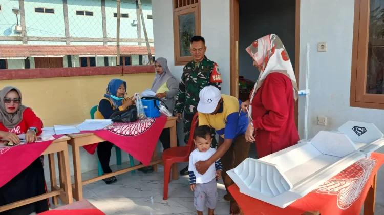 Kehadiran Babinsa di Posyandu, Wujud Kepedulian TNI Terhadap Kesehatan Balita