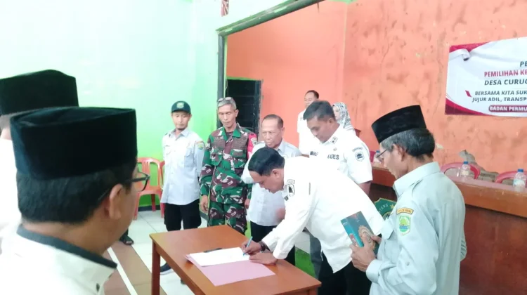 Babinsa Koramil Jalancagak Kawal Pilkades Curugrendeng, agar Aman da Kondusif
