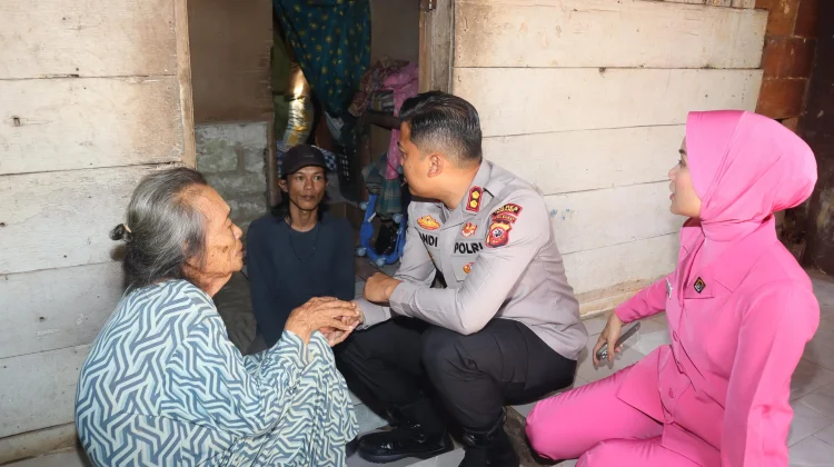 Dari Barak ke Lansia, Kapolres Subang Tebar Kepedulian