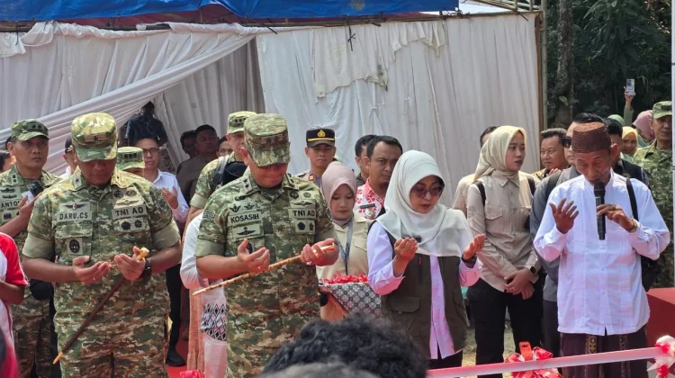 Pangdam III/Siliwangi Resmikan Jembatan dan Sumur Bor untuk Warga Pandeglang