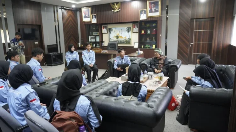 Diky Candra Apresiasi Kreativitas Forum Pelajar Kota Tasikmalaya