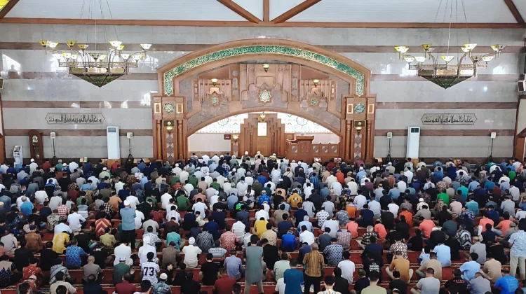 Waktu Sholat Bandung, Jumat 14 Agustus 2026
