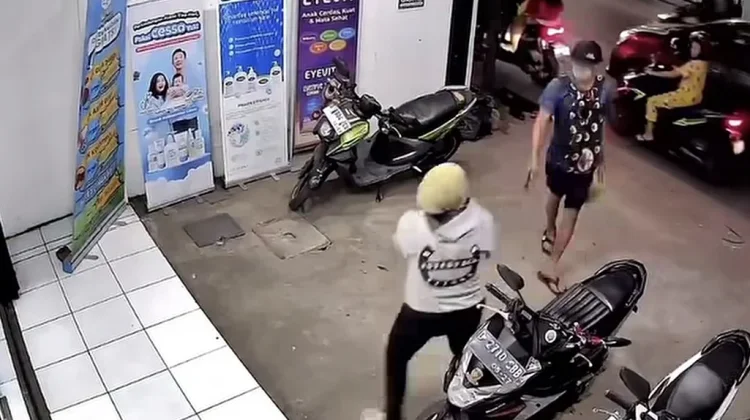 Wanita Dianiaya Pria Diduga ODGJ di Cimahi, Polisi Ungkap Kesaksian Warga