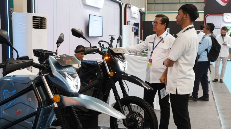 Kang Akur, Subang Siap Jadi Produsen Kendaraan Listrik Nasional, Terbesar di Asia